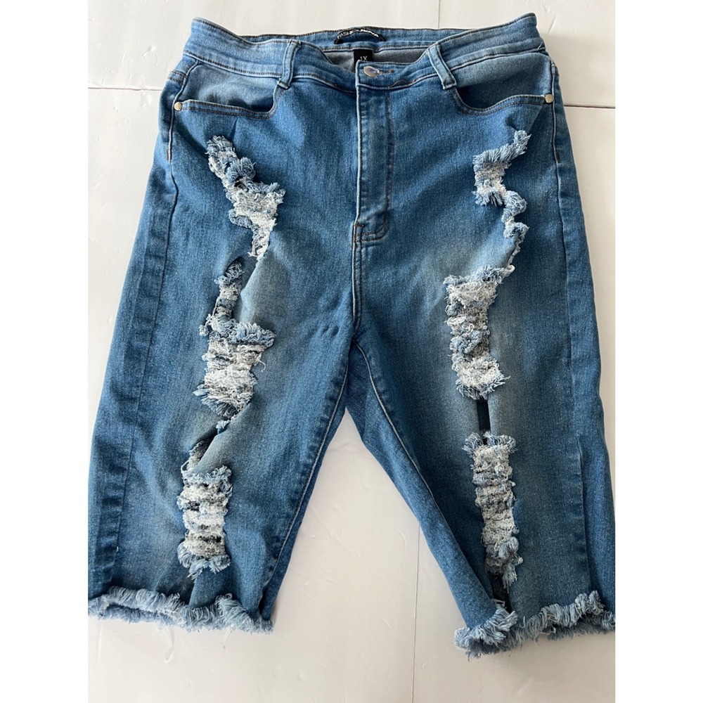 Fashion Nova Womens Distressed Bermuda Denim Shorts Medium Wash Blue Size 1X